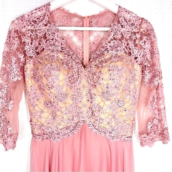 La Femme evening a line dress pink size 4